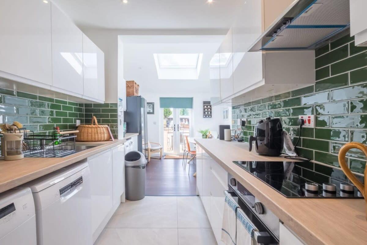 4 Bed With Parking Cambridge (Cambridgeshire)