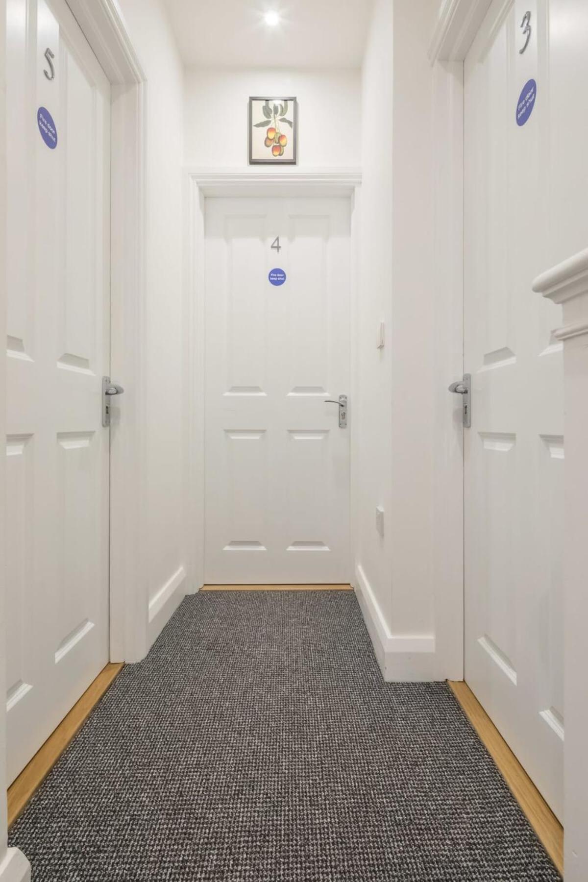 Holiday home 4 Bed With Parking